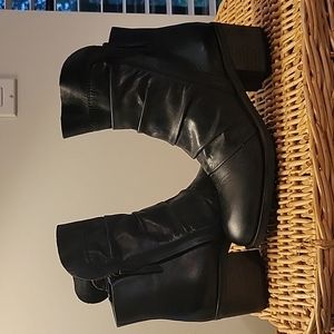 Italian leather Geox ankle boots size 9
